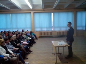 Общее дело на родительском собрании в школе №32 города Волжский Волгоградской области Семенов Вадим