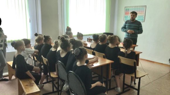 Общее дело в Детской школе искусств №5 города Топки Кемеровской области