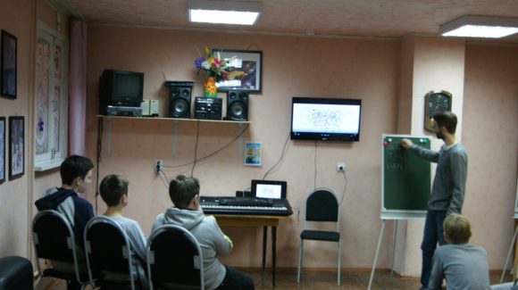 Активисты СРОО «Общее дело» провели лекцию в детском клубе «Фотон» г. Екатеринбурга