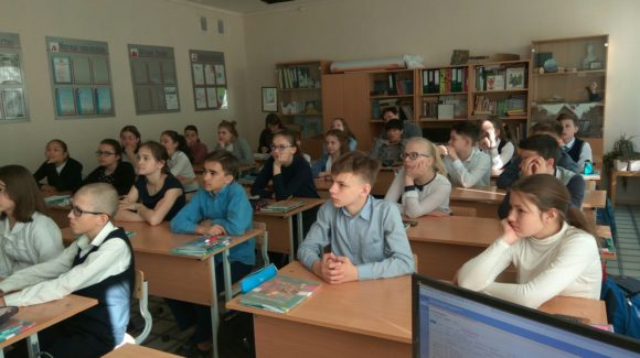 Представители СРОО «Общее дело» провели занятие для школьников МАОУ СОШ №10 Екатеринбурга