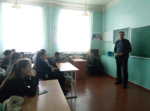 Активисты Общероссийской общественной организации «Общее дело» провели Урок трезвости в общеобразовательной школе № 11 города Донецка