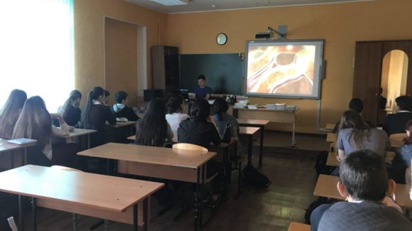Школьники из города Сочи посмотрели фильм Общероссийской общественной организации «Общее дело» — «Секреты манипуляции. Табак»