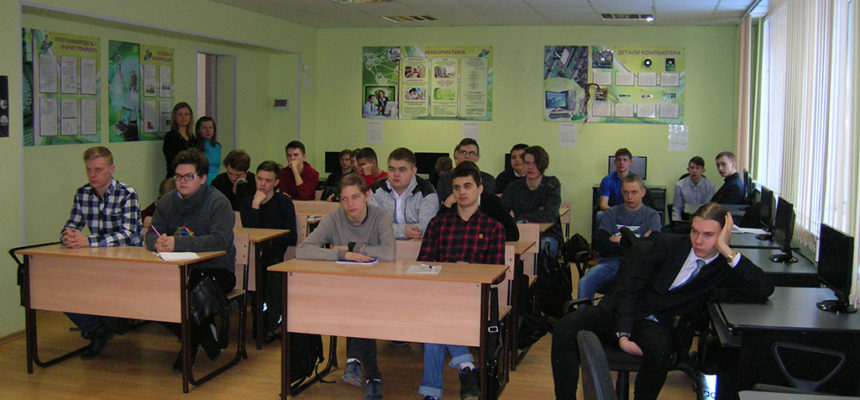 Активисты Общероссийской общественной организации «Общее дело» провели профилактическое занятие для студентов Новосибирского автотранспортного колледжа