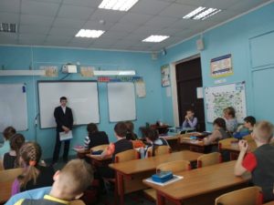 Школьник из 7-го класса выступил лектором на занятии, организованном ОО «Общее дело» в городе Череповец
