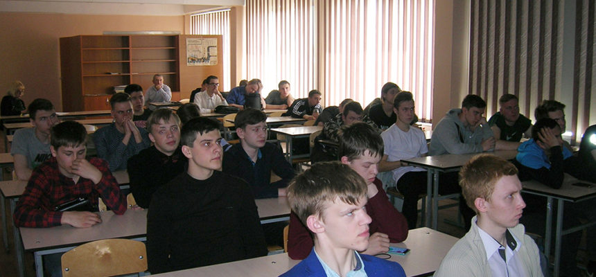 Фильм «Наркотики. Секреты манипуляции» посмотрели студенты Новосибирского колледжа автосервиса и дорожного хозяйства