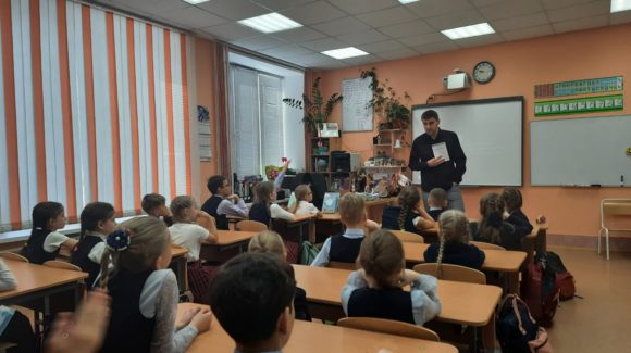 Классный час от «Общего Дела» для учеников череповецкой школы №10