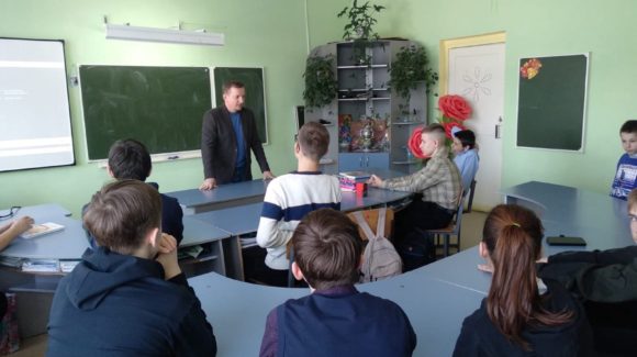 Первый день новой командировки активистов Кировского отделения по районам области