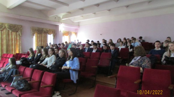 Встреча, посвященная вреду вейпов, в Кисловодской школе №17