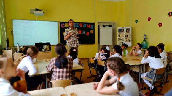 Анатолий Гурин проводит системные занятия в школе 12 города Домодедово